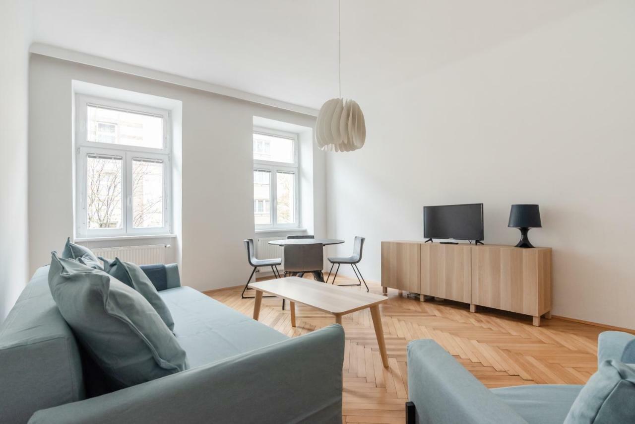 Appartement Universum 2 *